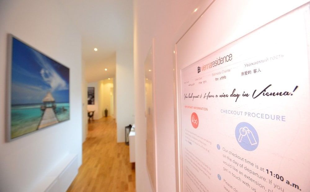 Vienna Residence am Stephansdom Premium Apartment, 3 Bedrooms, Terrace 10