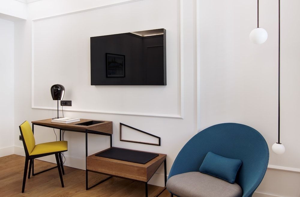 One Shot Reina Victoria Standard Double or Twin Room, Courtyard View