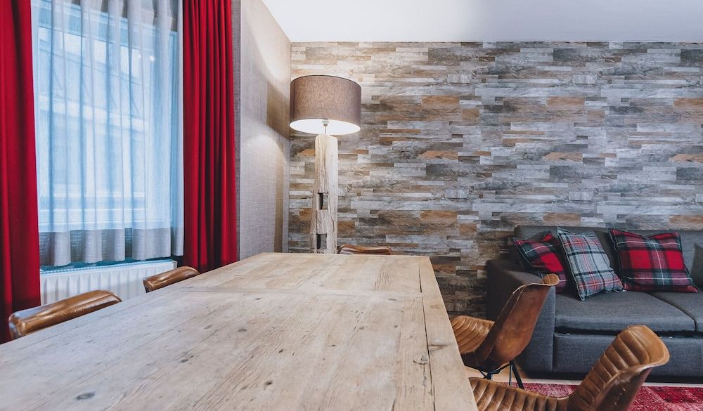 Alpine city living by we rent Superior Apartment, Balcony 15