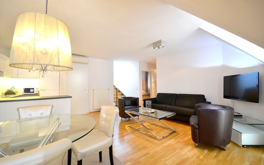 undefined City Center Penthouse Residence Graben 8