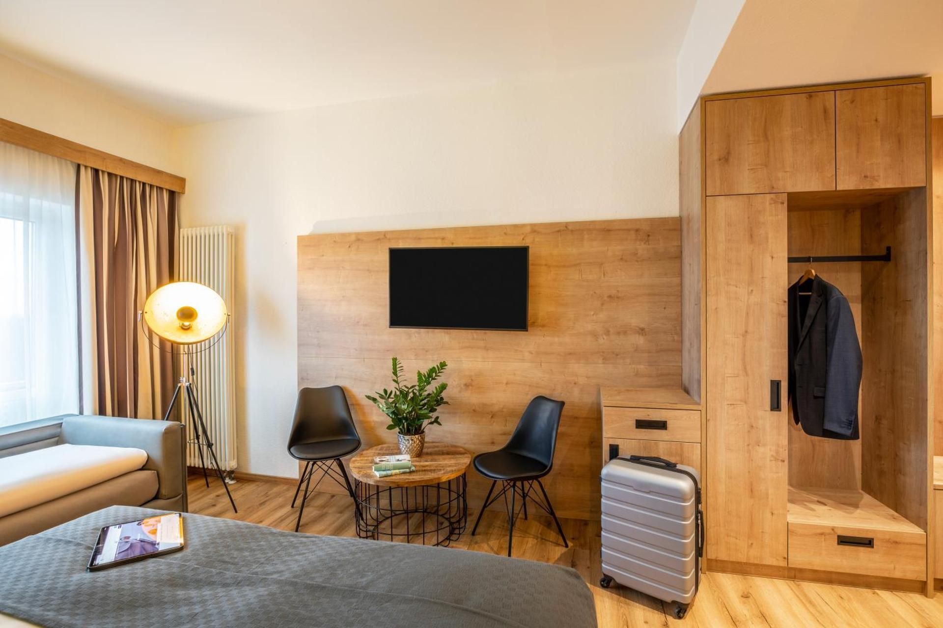 Family Room - New Design ( 2 Adults + 2 Children)