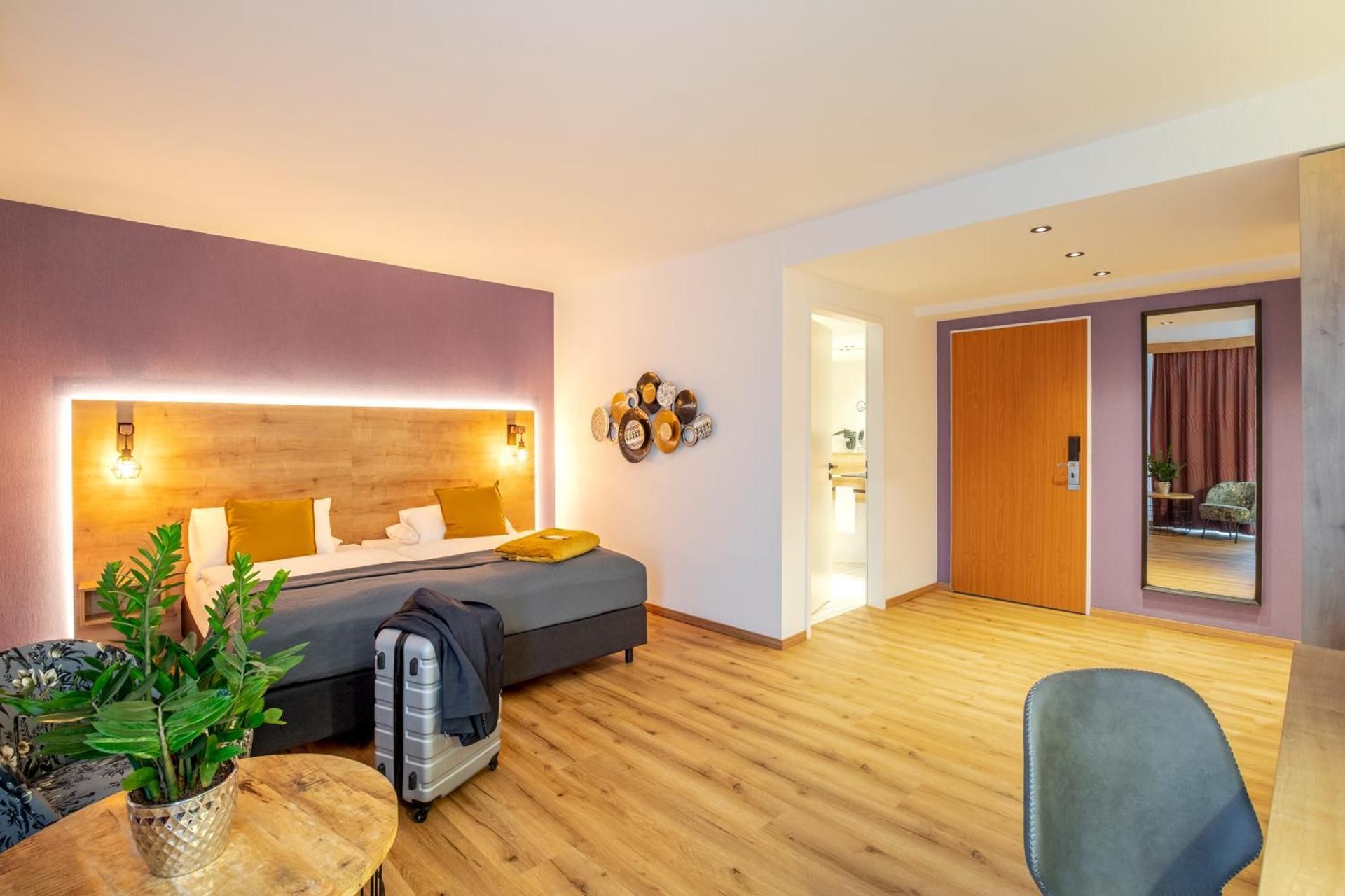 Privilege PLUS Room with Two Twin Beds - Wheelchair Accessible