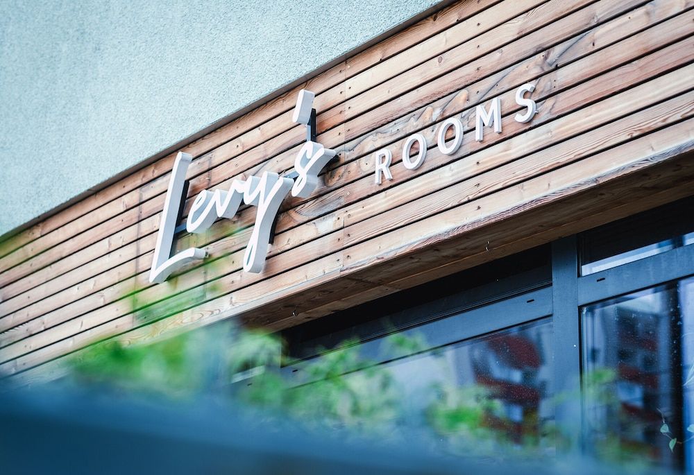 undefined Levy's Rooms & Breakfast 6