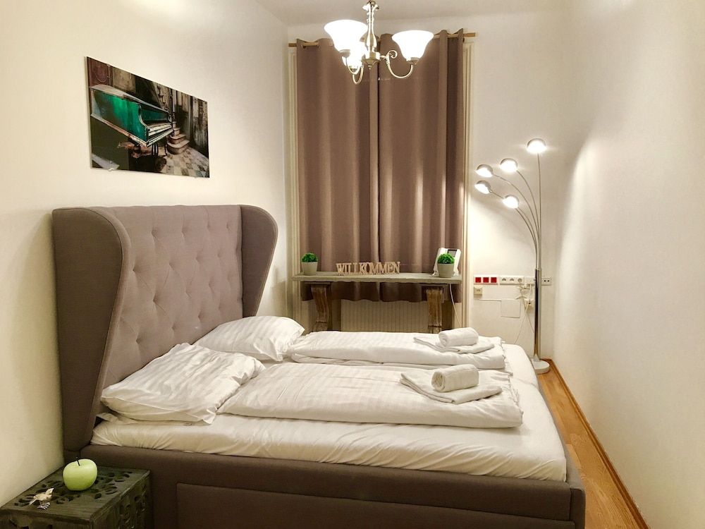 undefined United Homes Apartments Vienna 5