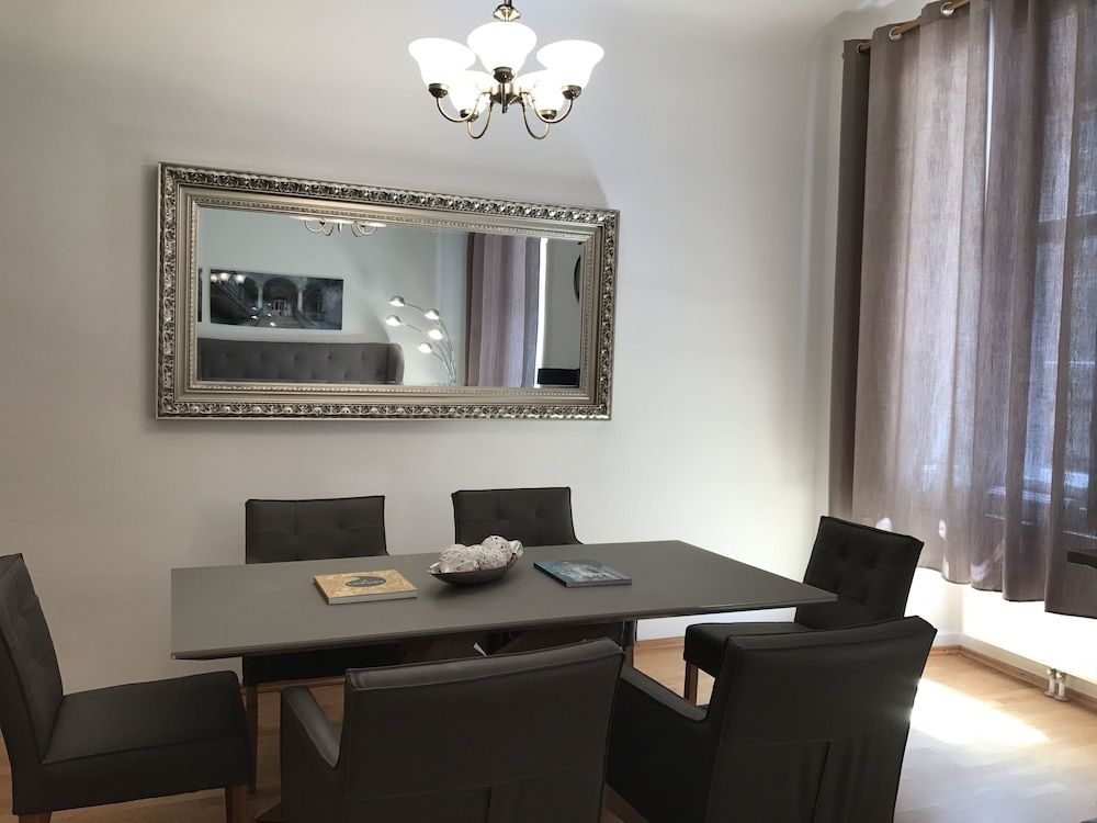 undefined United Homes Apartments Vienna 9