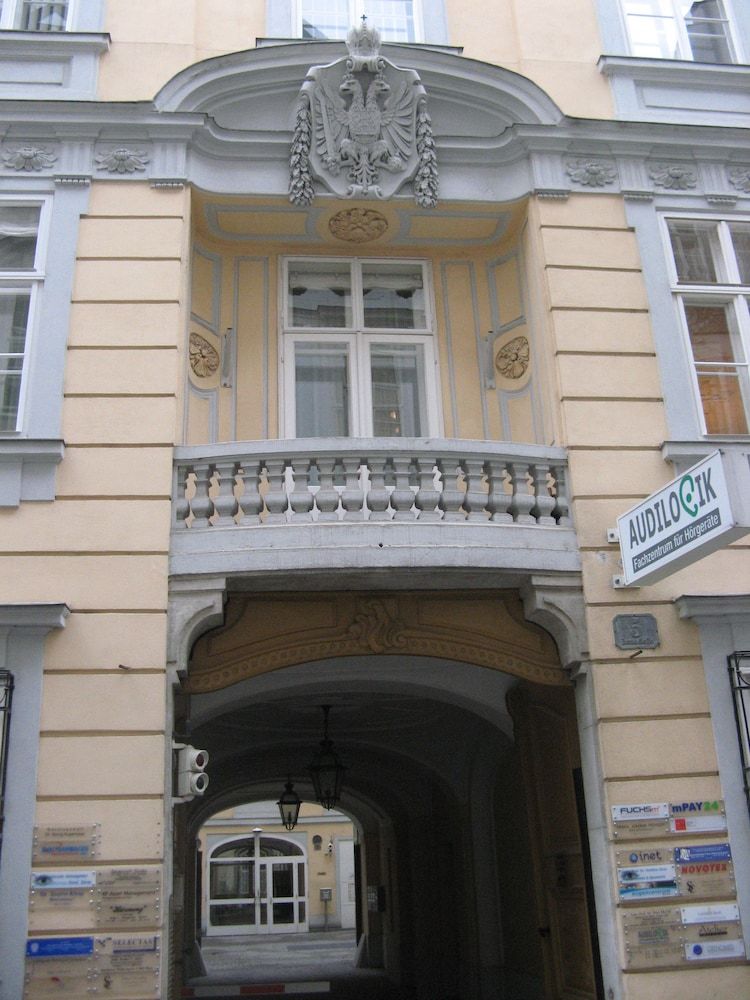 undefined United Homes Apartments Vienna 2