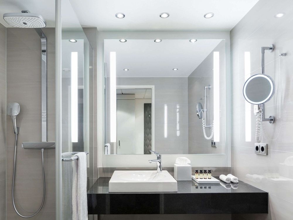 undefined Pullman Berlin Schweizerhof 10