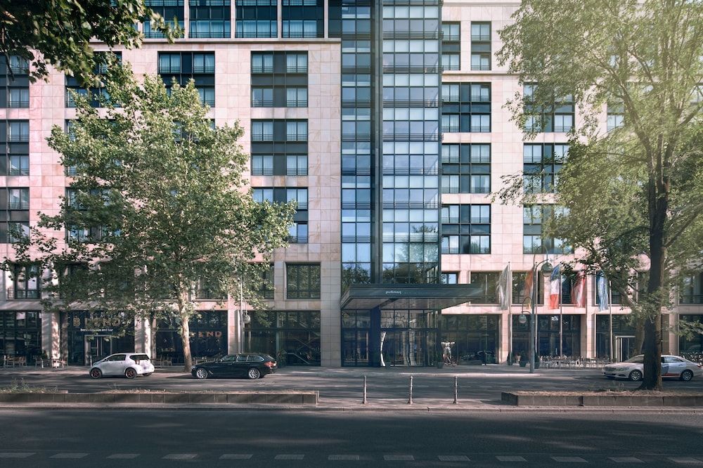 undefined Pullman Berlin Schweizerhof 5