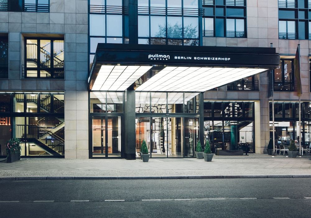 undefined Pullman Berlin Schweizerhof 4