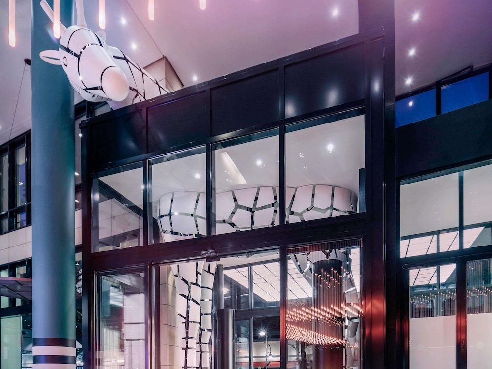 undefined Pullman Berlin Schweizerhof 6