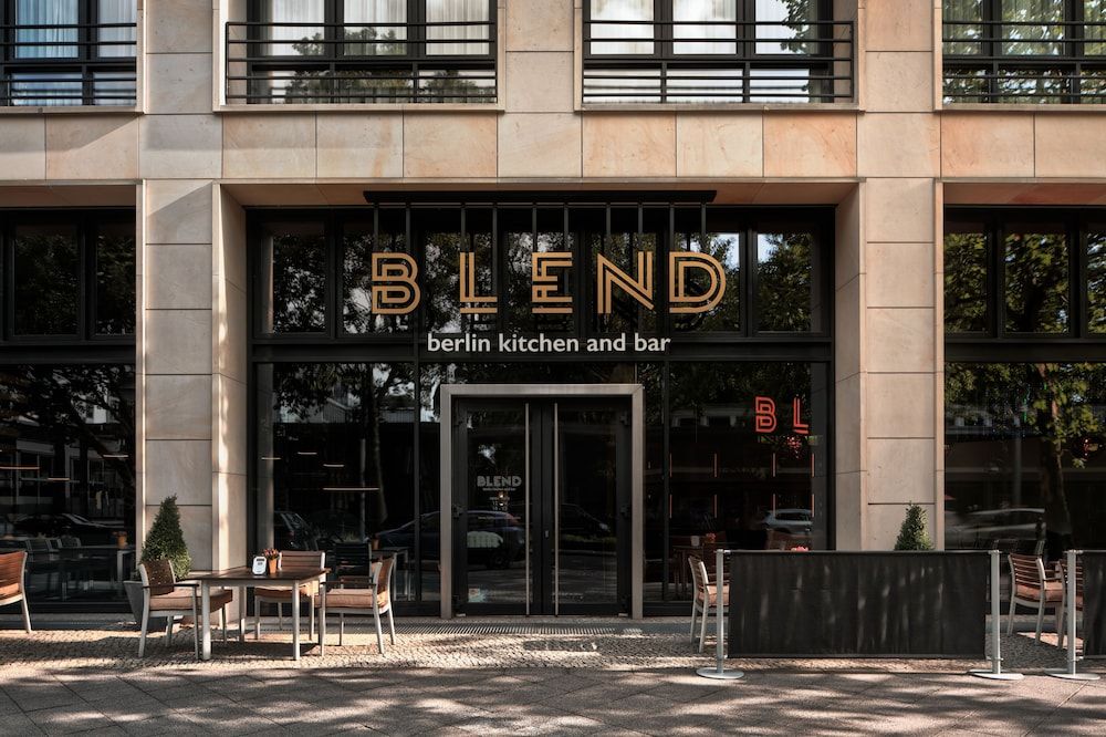 undefined Pullman Berlin Schweizerhof 2