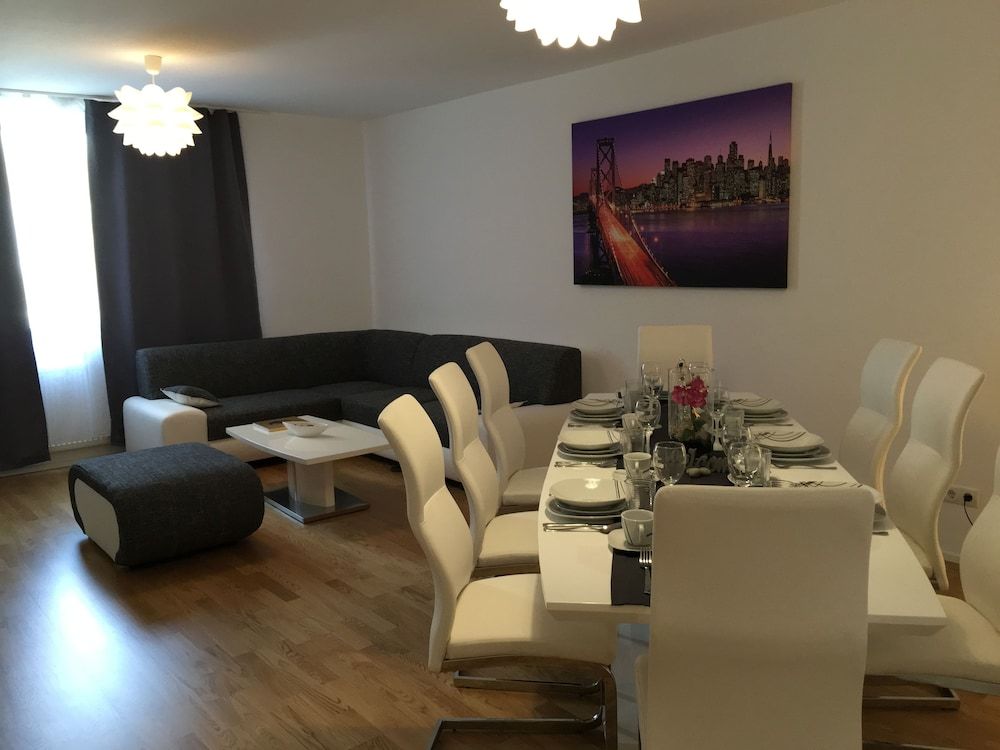 United Homes Apartments Vienna Deluxe Apartment, 4 Bedrooms, Kitchen (Belvedere TOP 11 incl. Extra Fees) 14