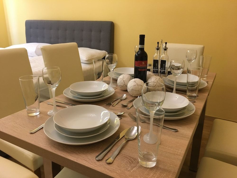 undefined United Homes Apartments Vienna 6