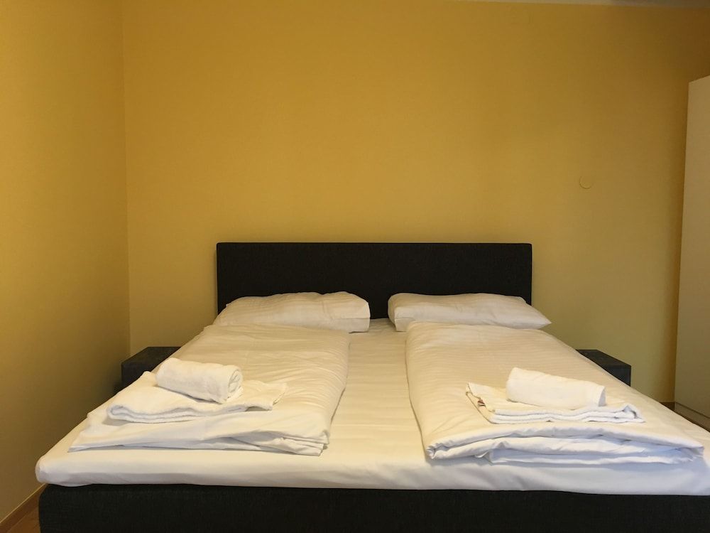 undefined United Homes Apartments Vienna 3