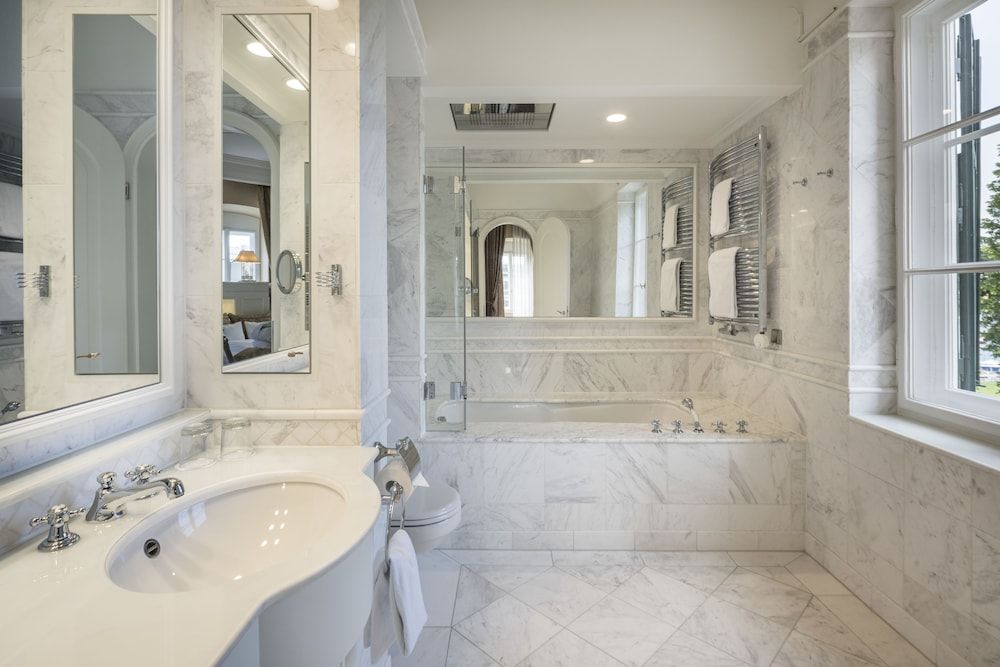 Falkensteiner Schlosshotel Velden – The Leading Hotels of the World Suite, Tower (no balcony) 5