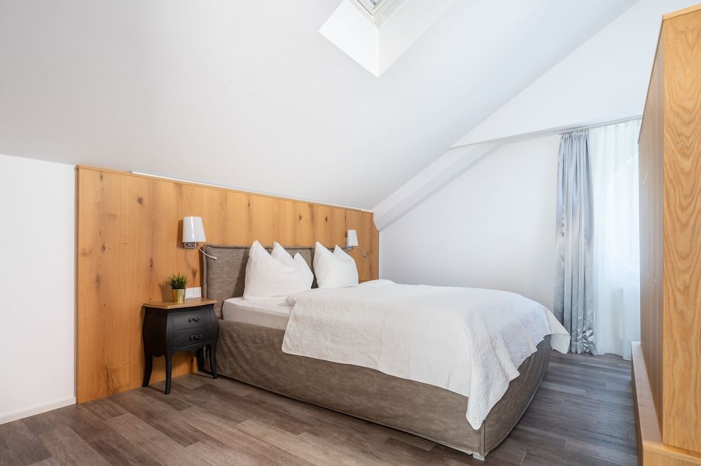 undefined Kaiser Max Design Appartements 4