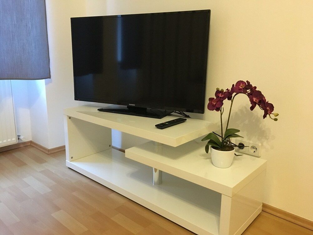 United Homes Apartments Vienna Economy Apartment, 1 Bedroom, Private Bathroom (Holiday TOP 5 incl. Extra Fees) 10