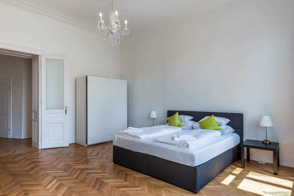 undefined Duschel Apartments Imperial Living 8