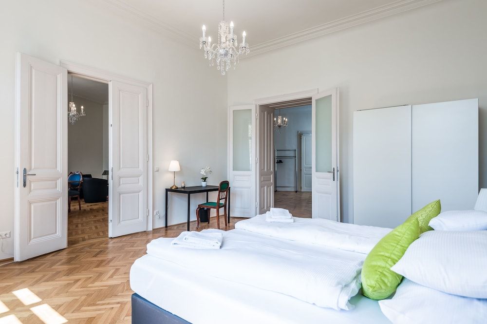 undefined Duschel Apartments Imperial Living 9