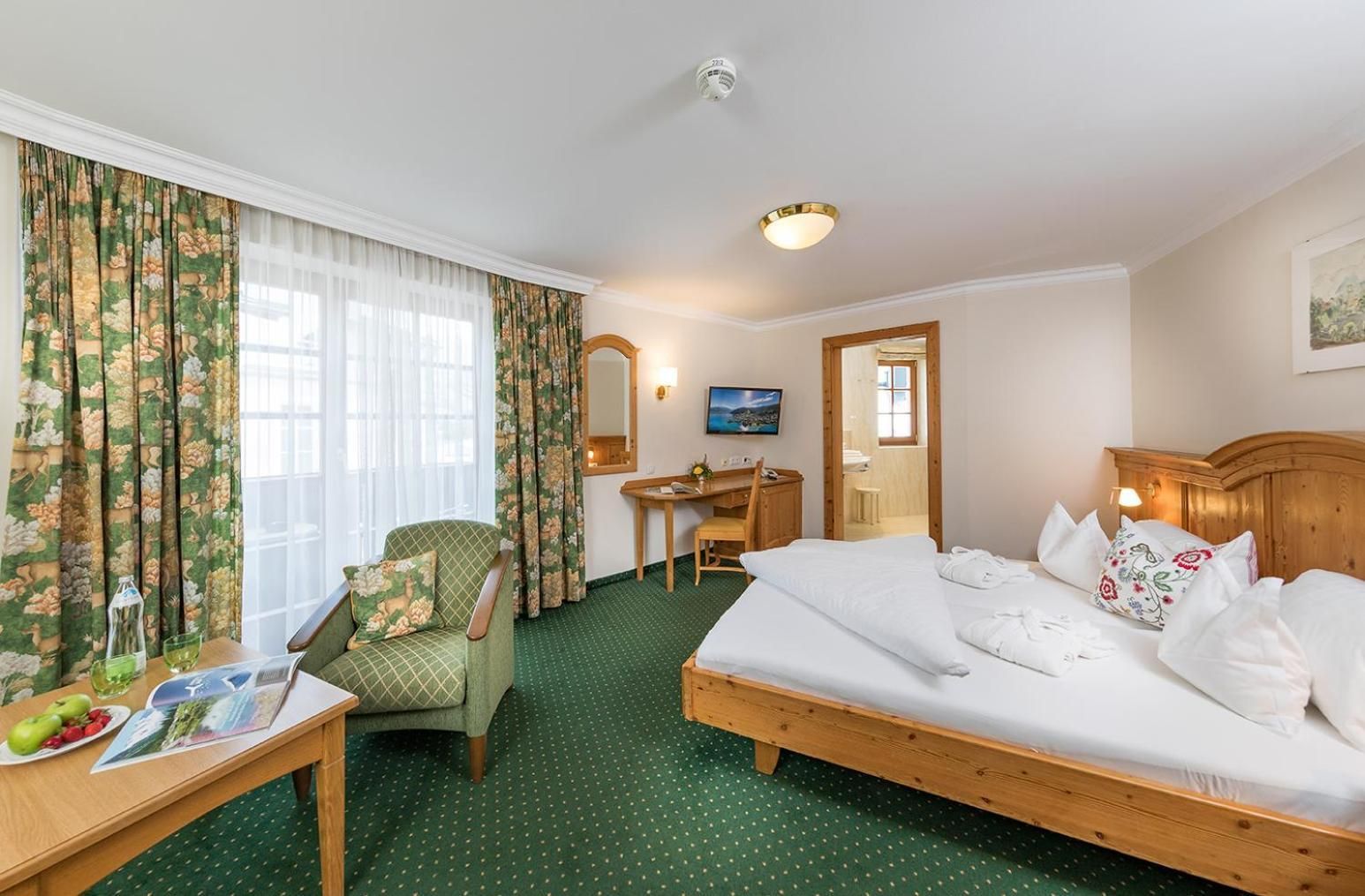 Superior King Room