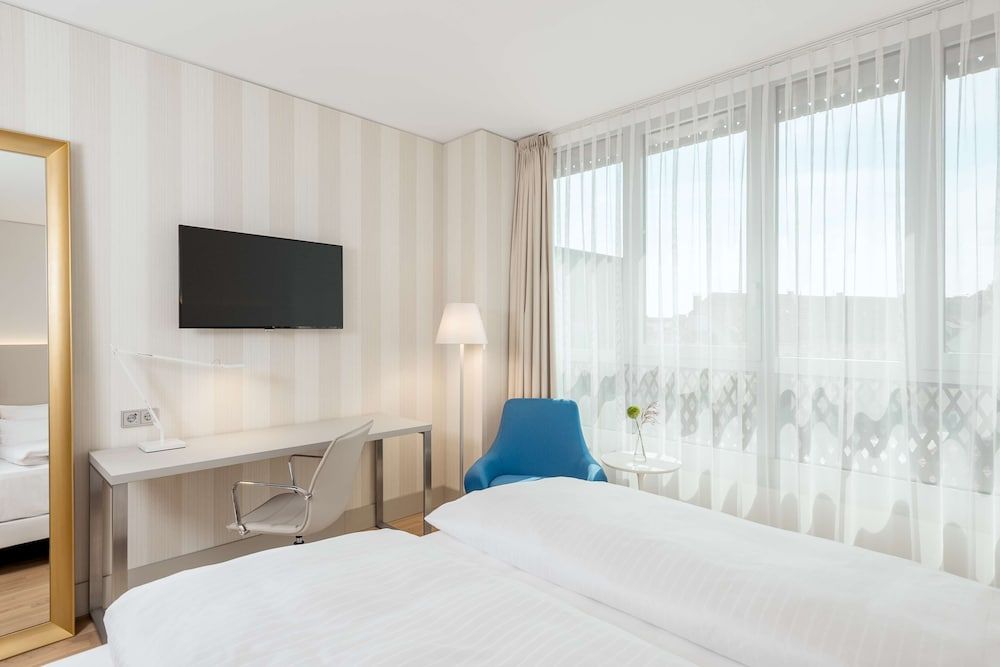 NH Graz City Standard Room 6