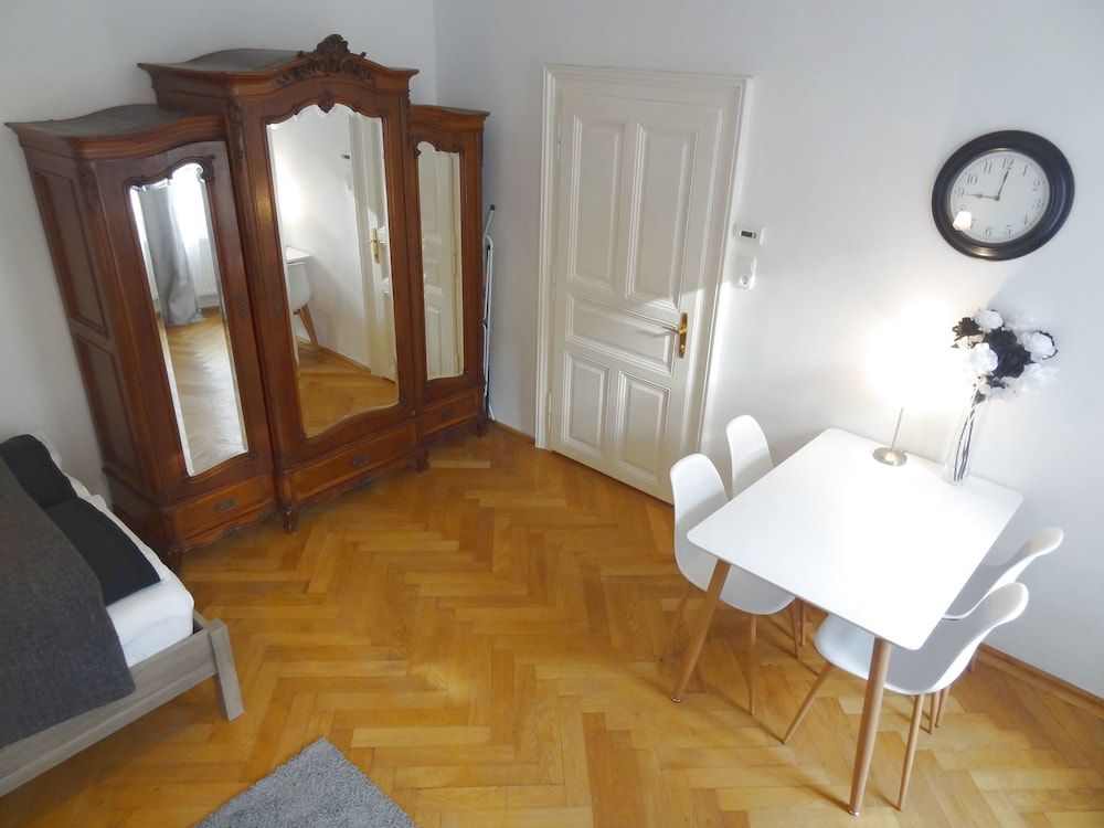 Blauhouse Apartments Signature Studio, Kitchen (including cleaning fee) 9