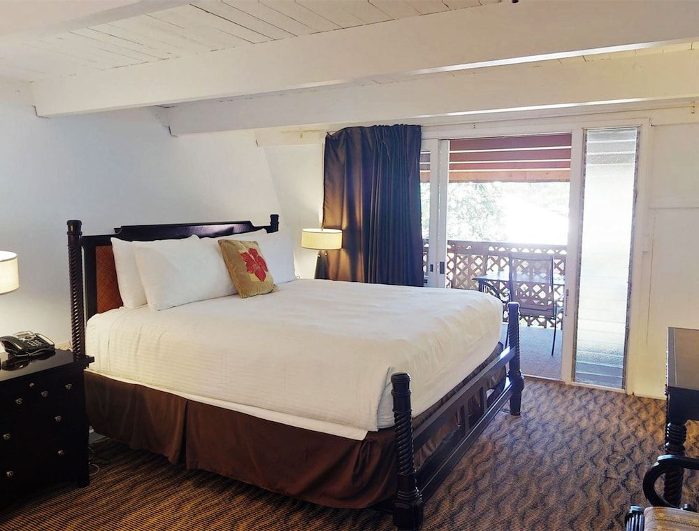 Hotel Moloka'i Deluxe Garden View King 3