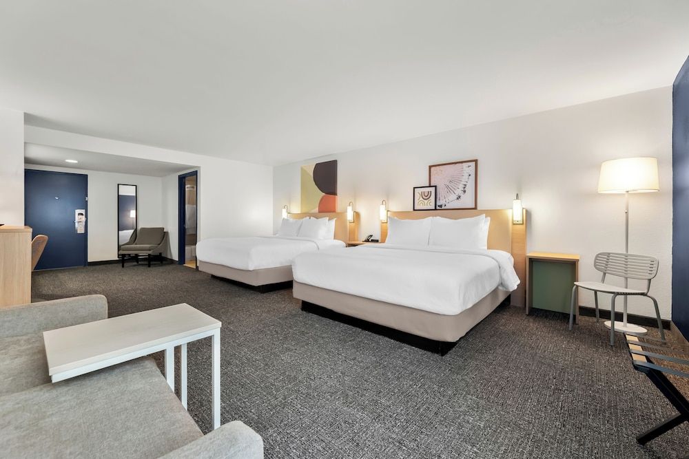 Spark by Hilton Biloxi Ocean Springs Room, Multiple Beds