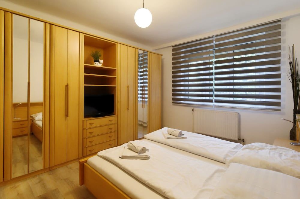 Manu Apartment Classic Double Room, 2 Bedrooms 11