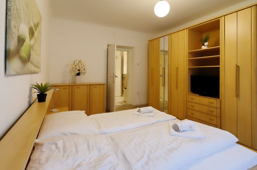 undefined Manu Apartment 7