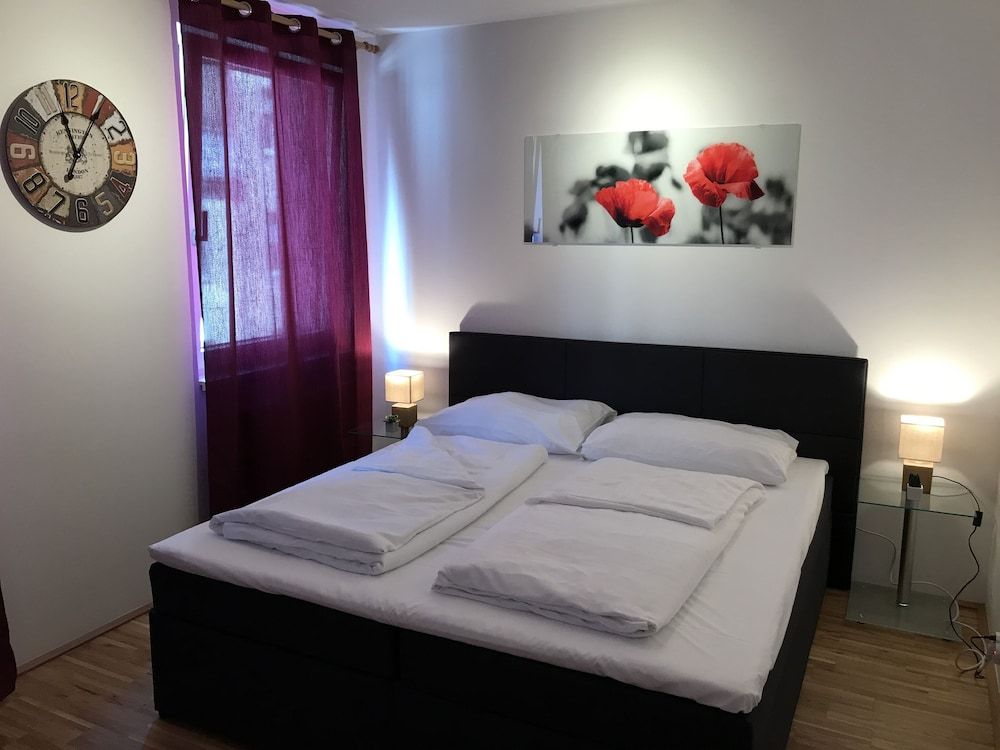 undefined United Homes Apartments Vienna 5