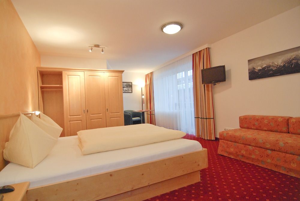 Hotel Fischer Standard Double Room, Balcony (Kitzbüheler Horn)