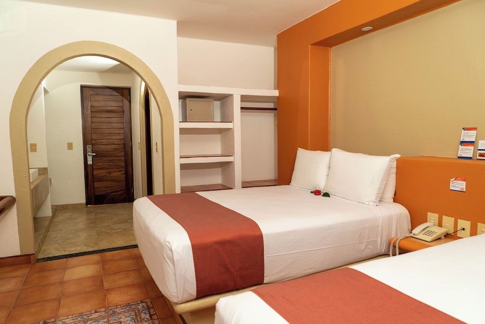 Hotel Villa Mexicana Standard Room, 2 Double Beds 9