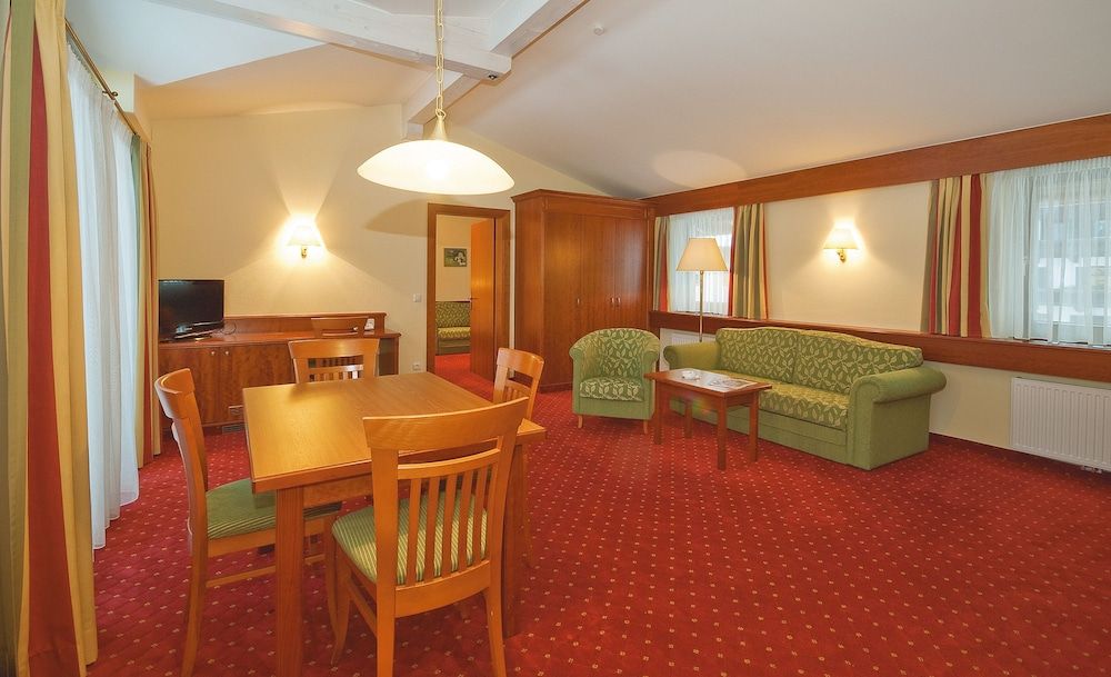 Vital & Sporthotel Brixen Classic Suite, 1 Bedroom, Resort View 4