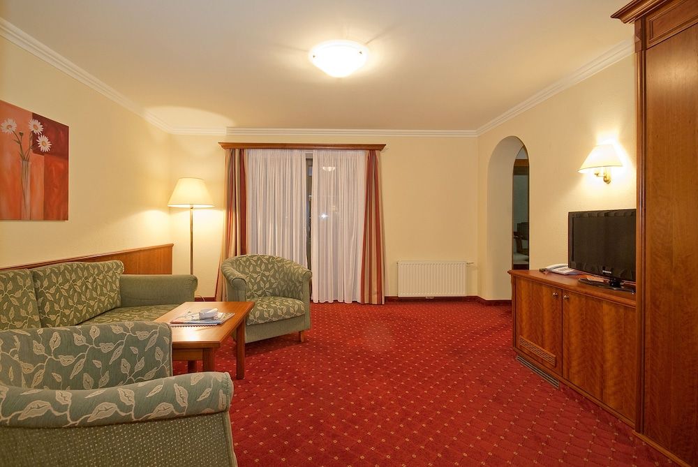 Vital & Sporthotel Brixen Classic Suite, 1 Bedroom, Resort View 5