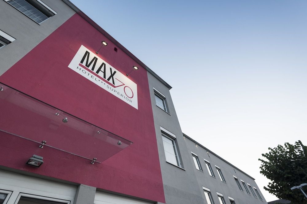 undefined Hotel Max 70 2
