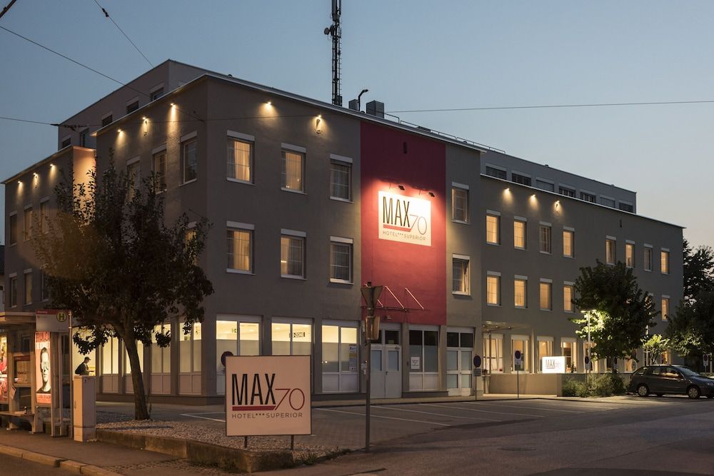 undefined Hotel Max 70 5