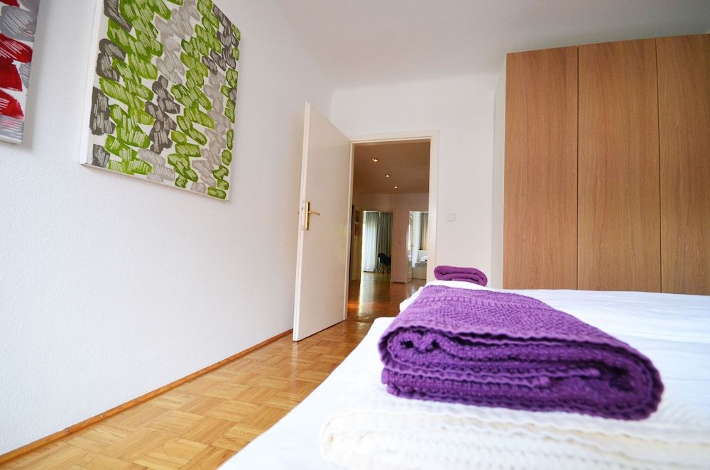 undefined Naschmarkt Premium in Your Vienna 3