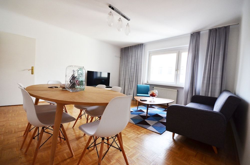 Naschmarkt Premium in Your Vienna Premium Apartment, 3 Bedrooms, Private Bathroom 22