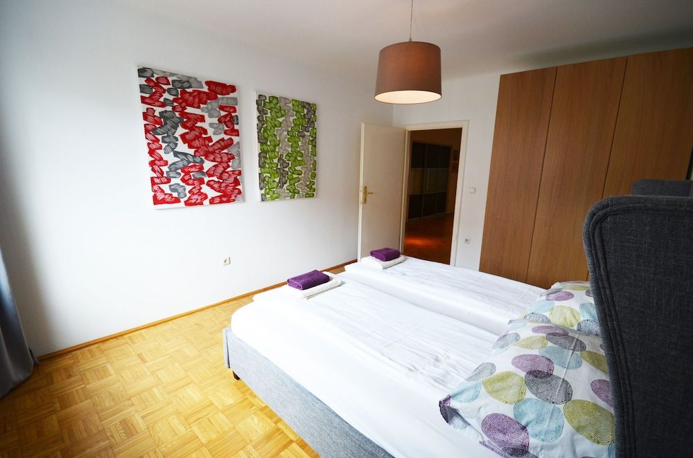 undefined Naschmarkt Premium in Your Vienna 10