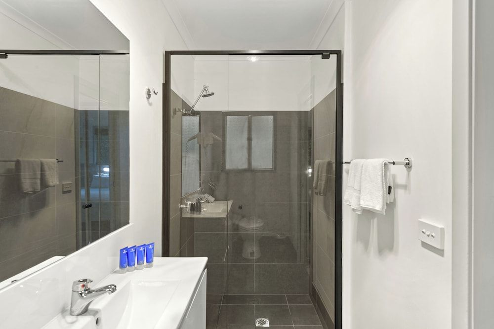 Discovery Parks - Lane Cove Standard Studio Cabin 4