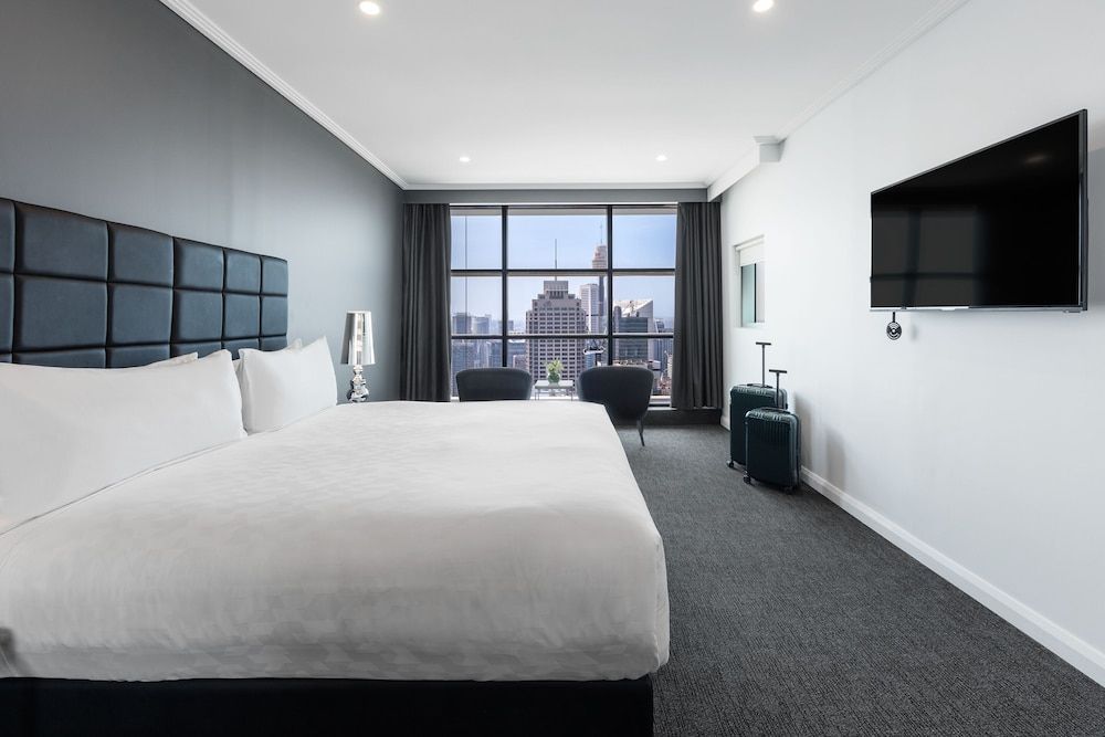 3 Bedroom Corner Suite