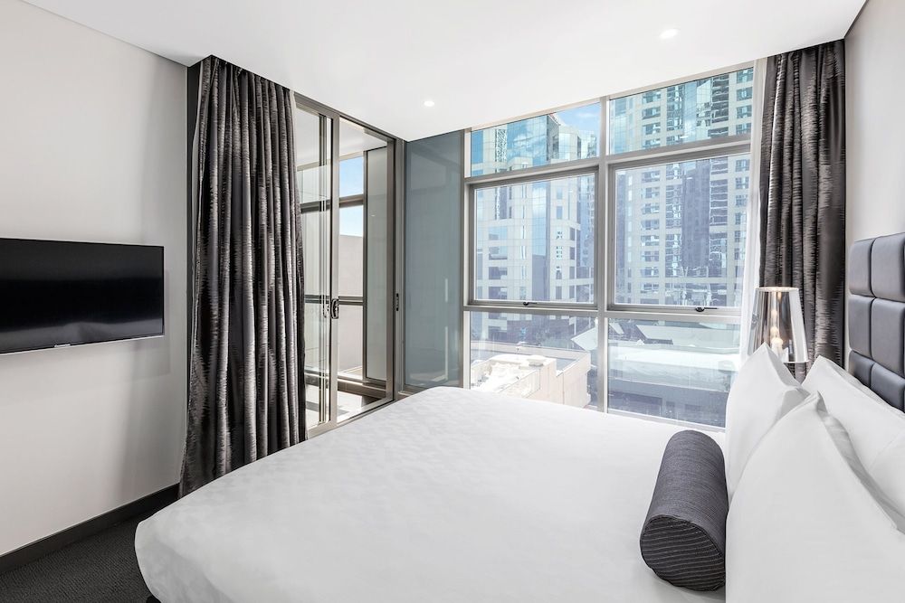 One Bedroom Modern Suite