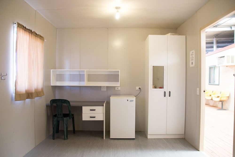 Longreach Outback Adventures Single Room 3