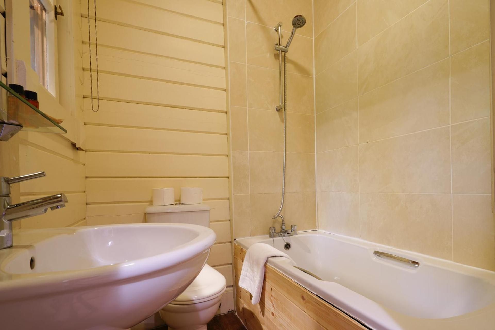 Chevin Country Park Hotel & Spa Hotel Standard Room 3