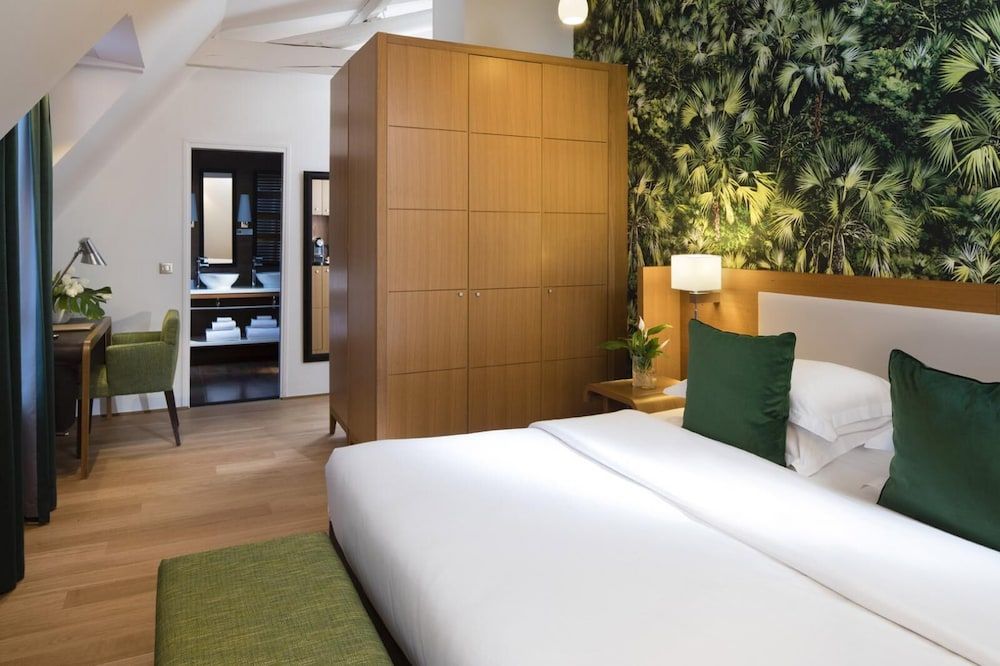 undefined Hotel Le Six