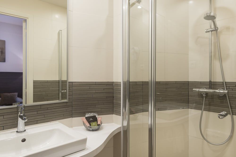 Beaugency Hotel Superior Twin Room 2