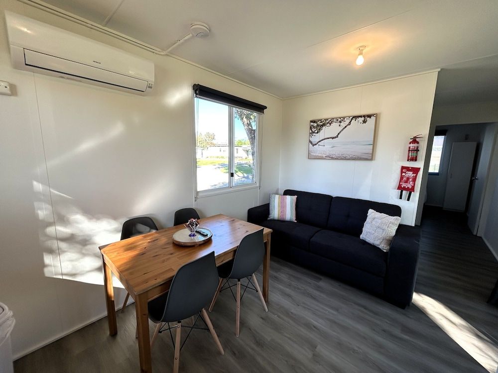 Mandurah Coastal Holiday Park Classic Cottage 2