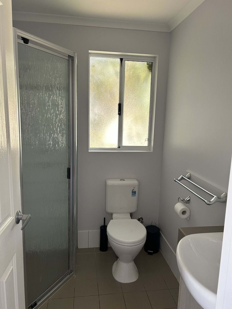 Mandurah Coastal Holiday Park Economy Double Room 3