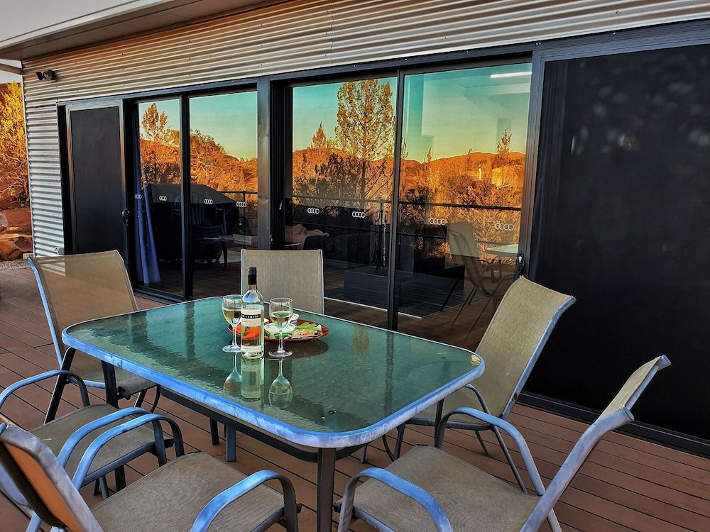Skytrek Willow Springs Station Executive Villa, 2 Bedrooms, Fireplace, Valley View 4